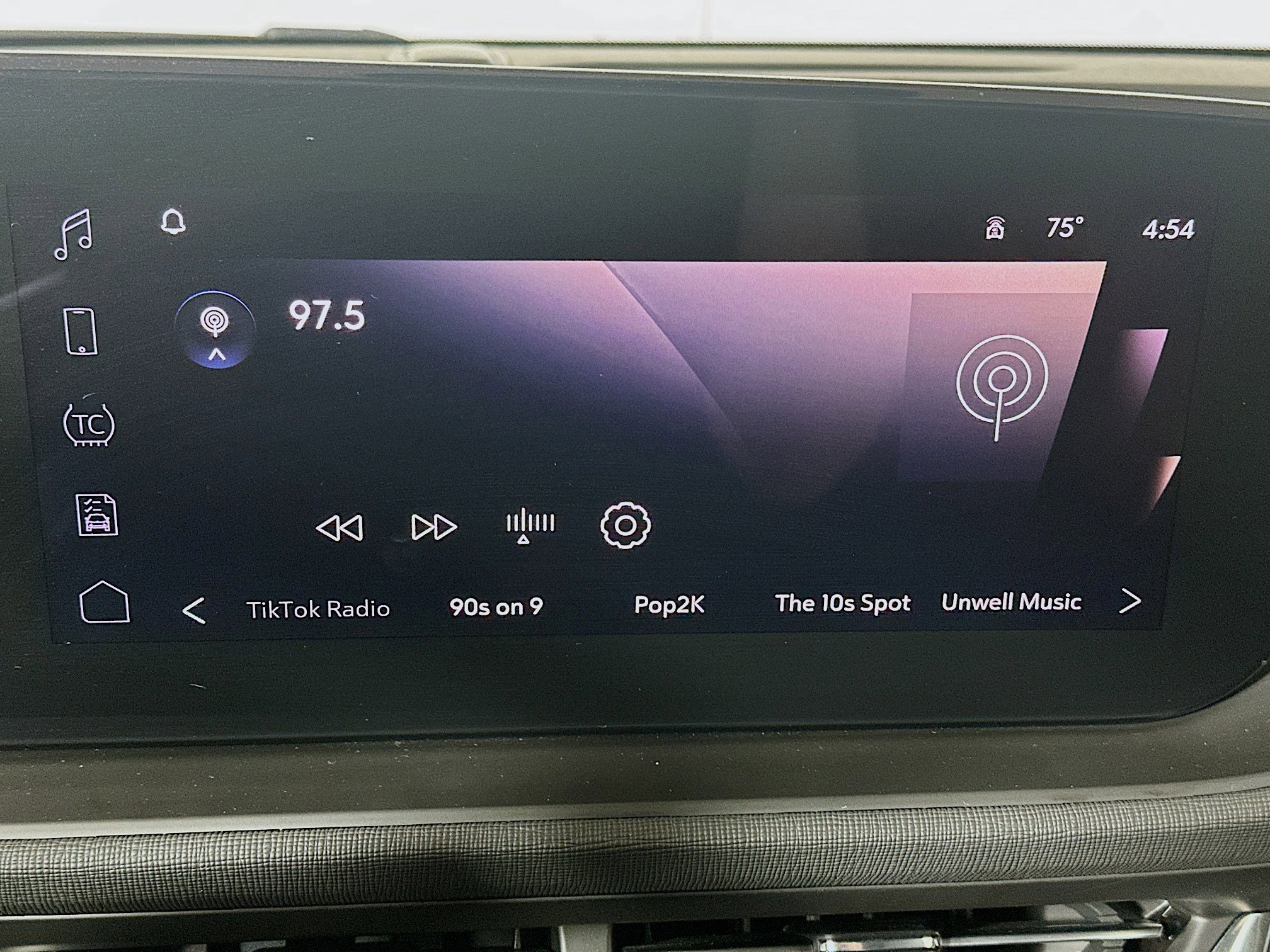 Used 2025 Buick Envista Preferred image 19