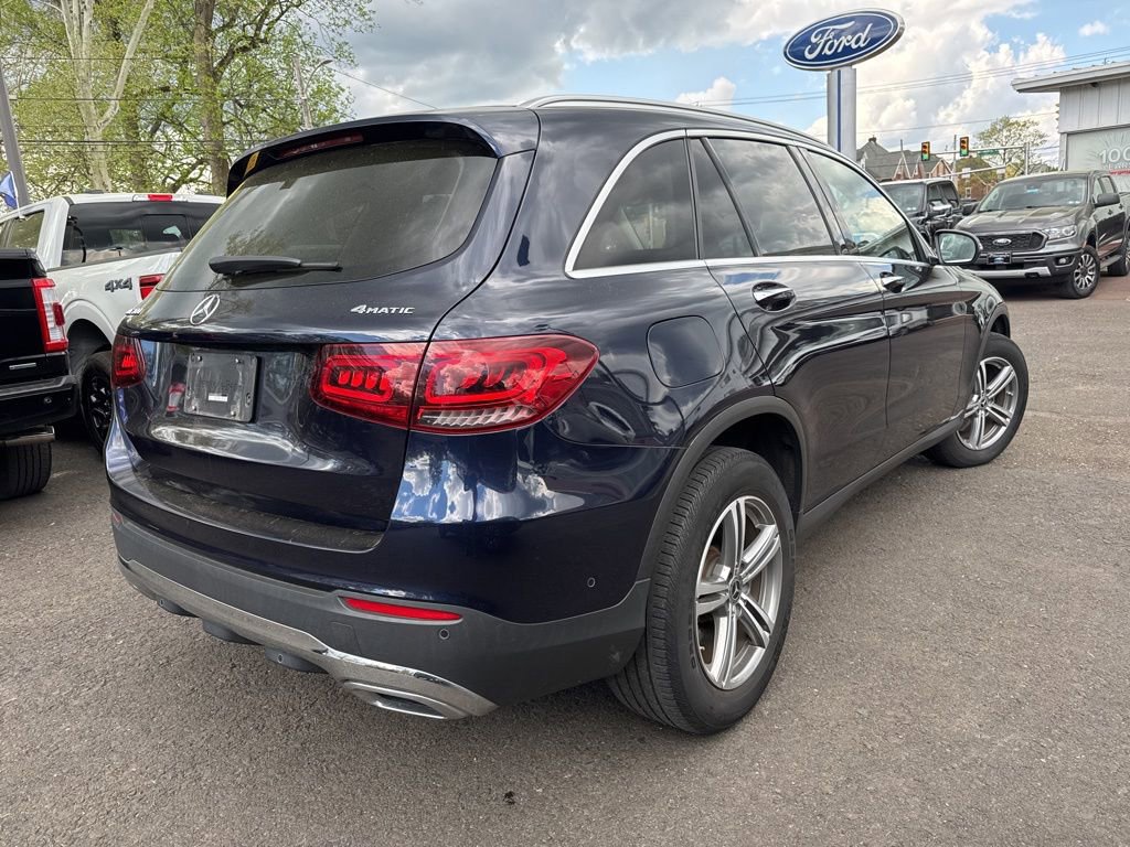 Used 2021 Mercedes-Benz GLC 300 4MATIC image 4