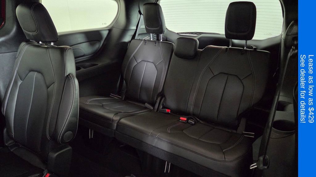 New 2026 Chrysler Pacifica Select FWD image 31