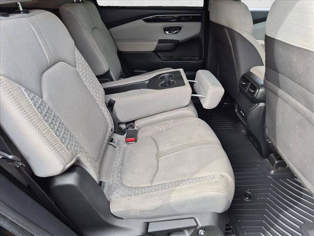 Used 2023 Honda Pilot LX image 27