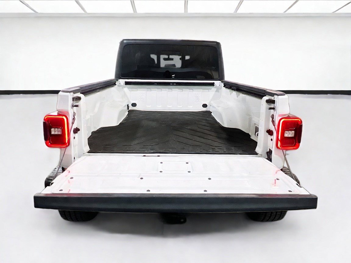 Used 2022 Jeep Gladiator Rubicon w/ LED Lighting Group AWD/4WD image 19