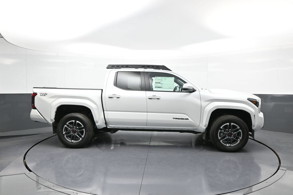 New 2024 Toyota Tacoma TRD Sport w/ TRD Sport Upgrade Package AWD/4WD image 5