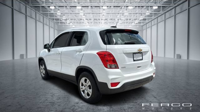 Used 2017 Chevrolet Trax LS w/ LPO, Cargo Package FWD image 3