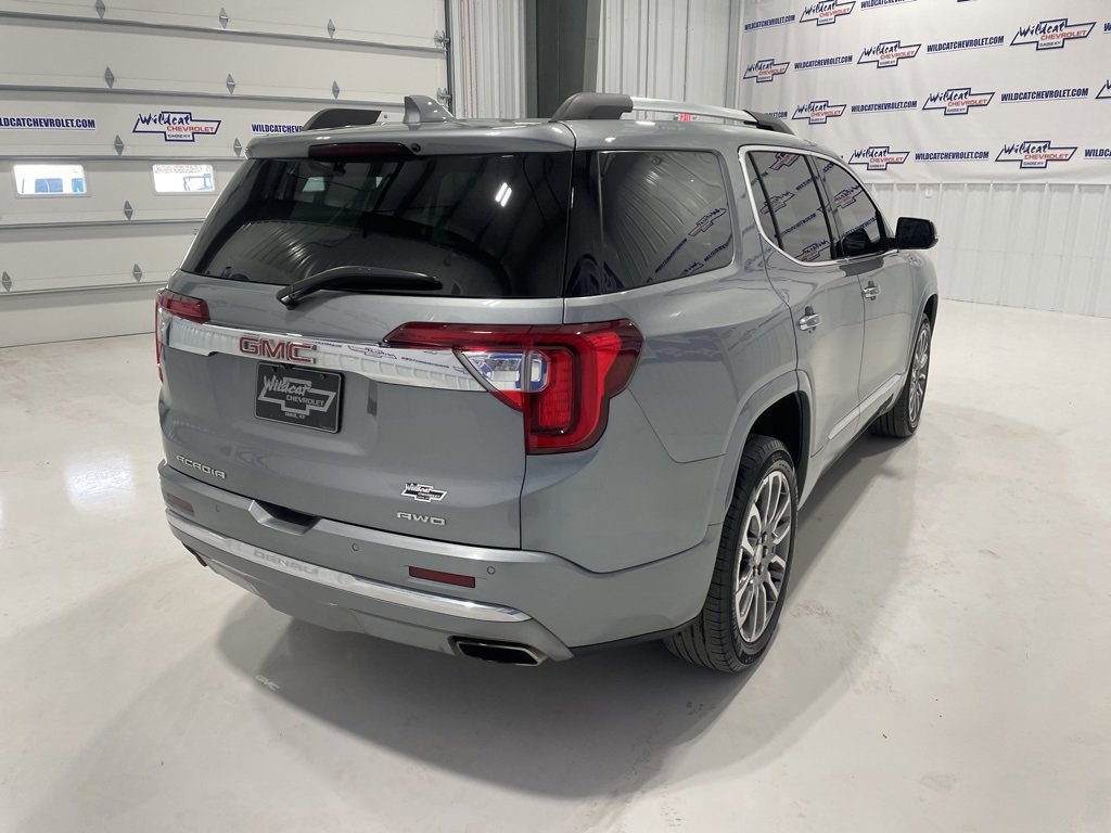 Used 2023 GMC Acadia Denali image 8