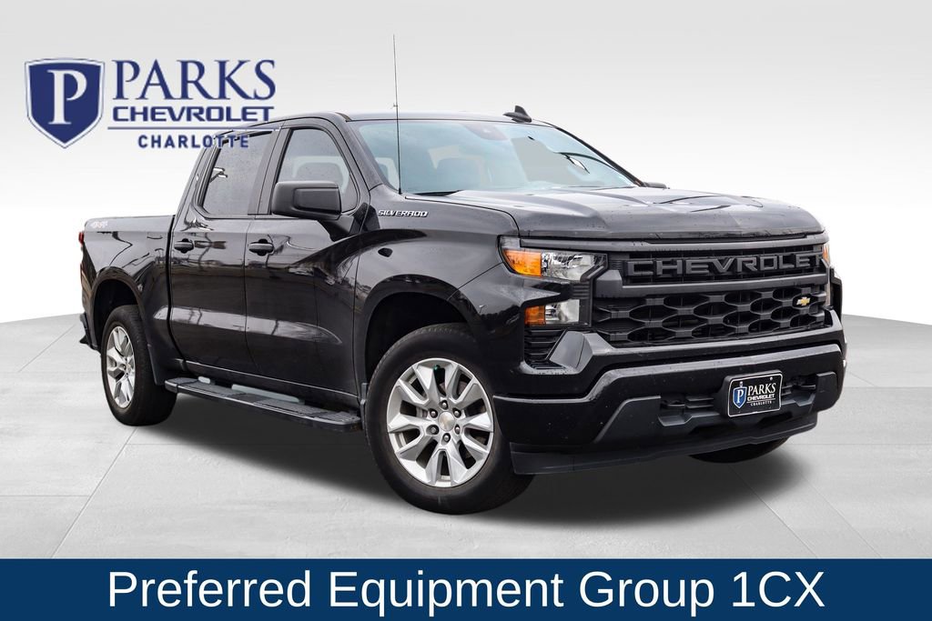 Used 2023 Chevrolet Silverado 1500 Custom image 1