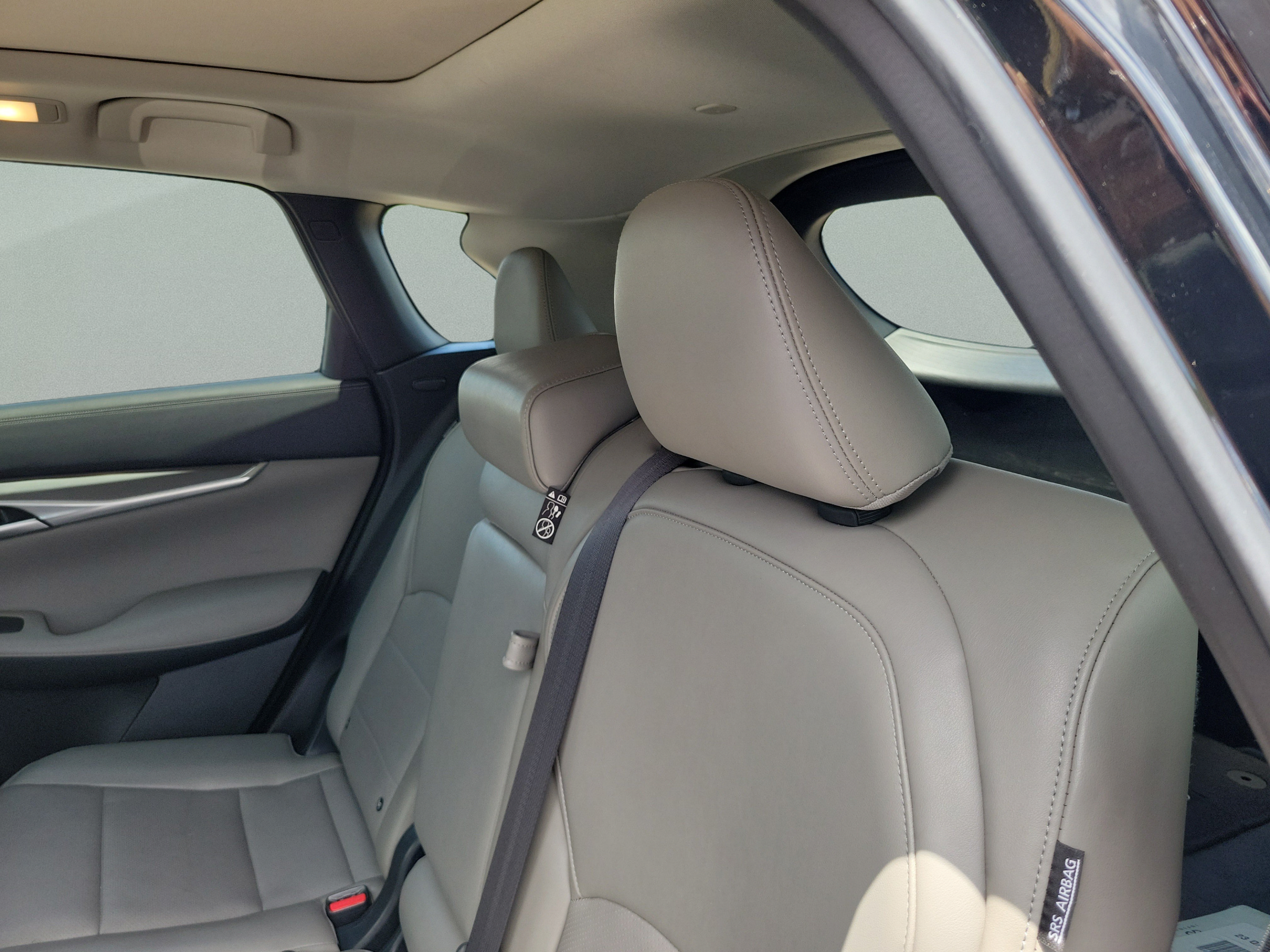 Used 2023 INFINITI QX50 Luxe FWD image 10