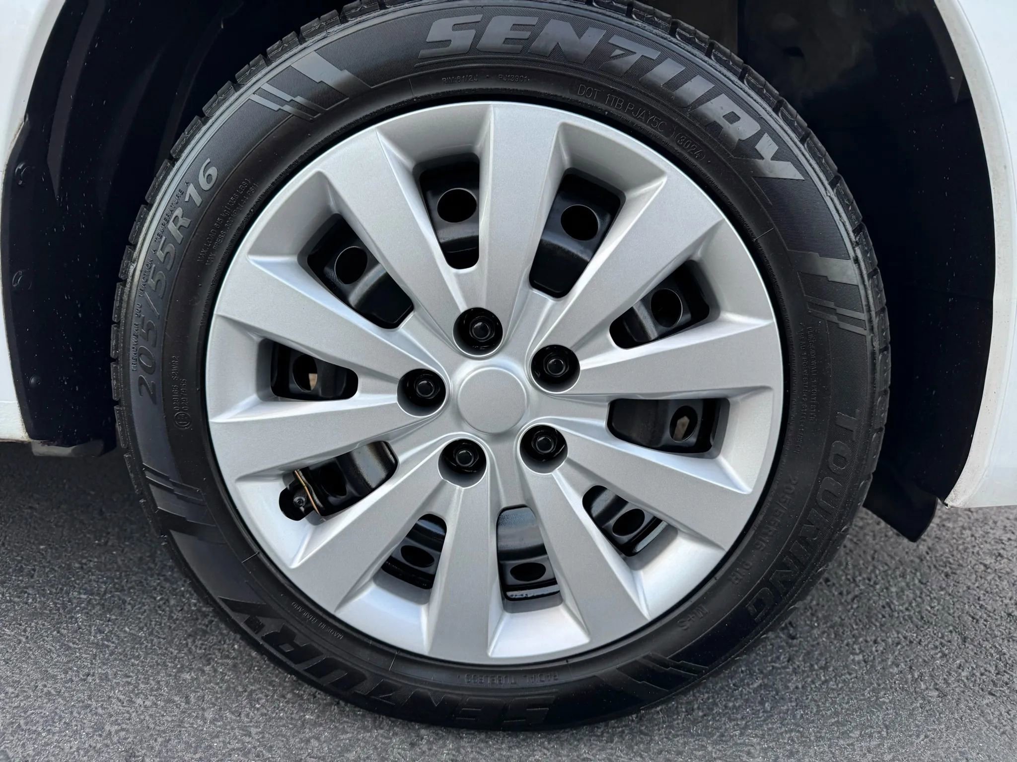 Used 2019 Nissan Sentra S image 17