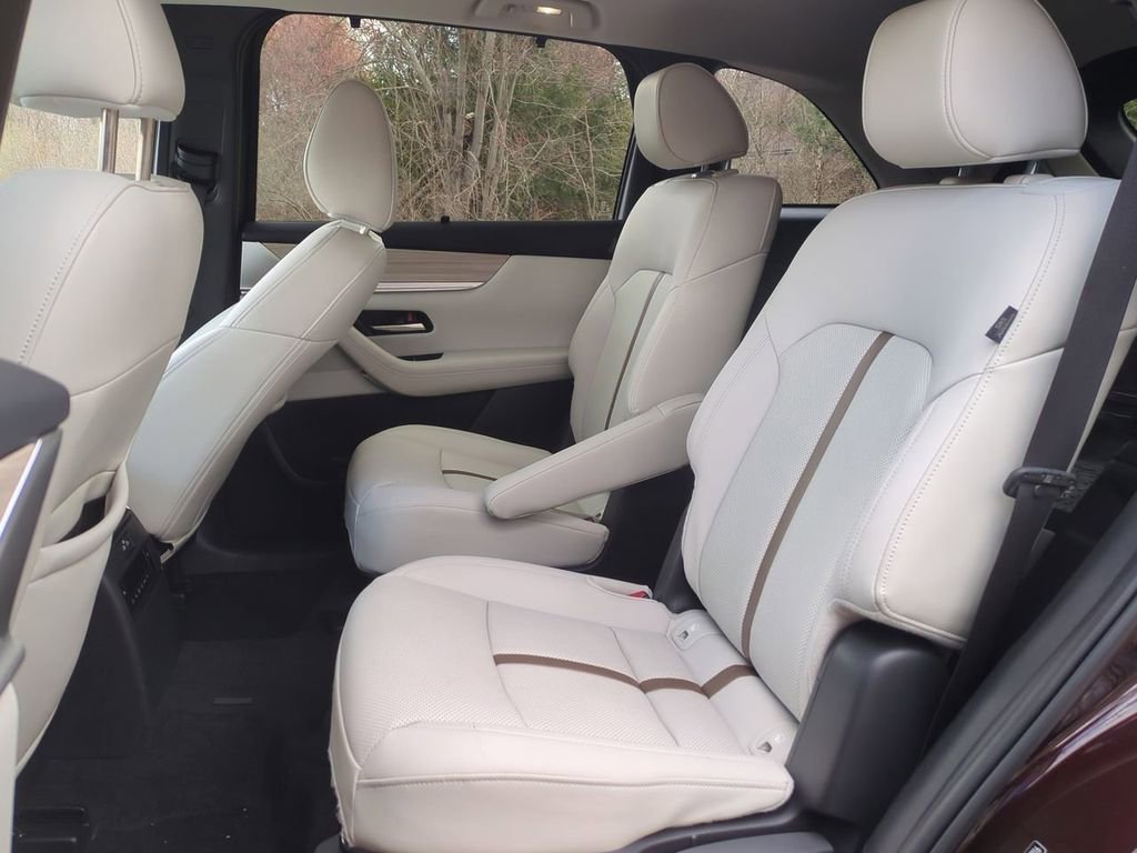 Certified 2024 MAZDA CX-90 Plug-In Hybrid w/ Premium Plus AWD/4WD image 25