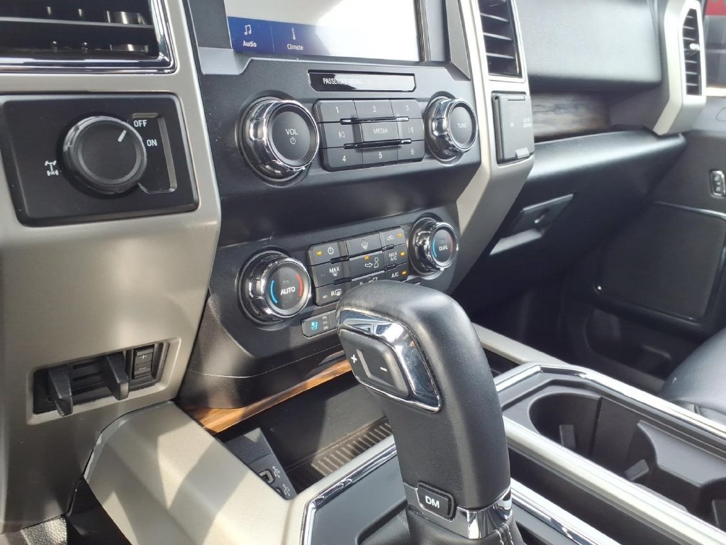 Used 2019 Ford F150 Lariat RWD image 24