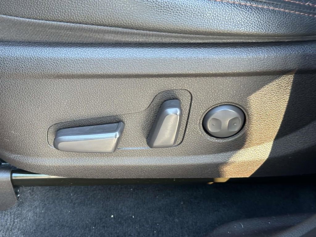 Used 2020 Hyundai Santa Fe SEL image 16