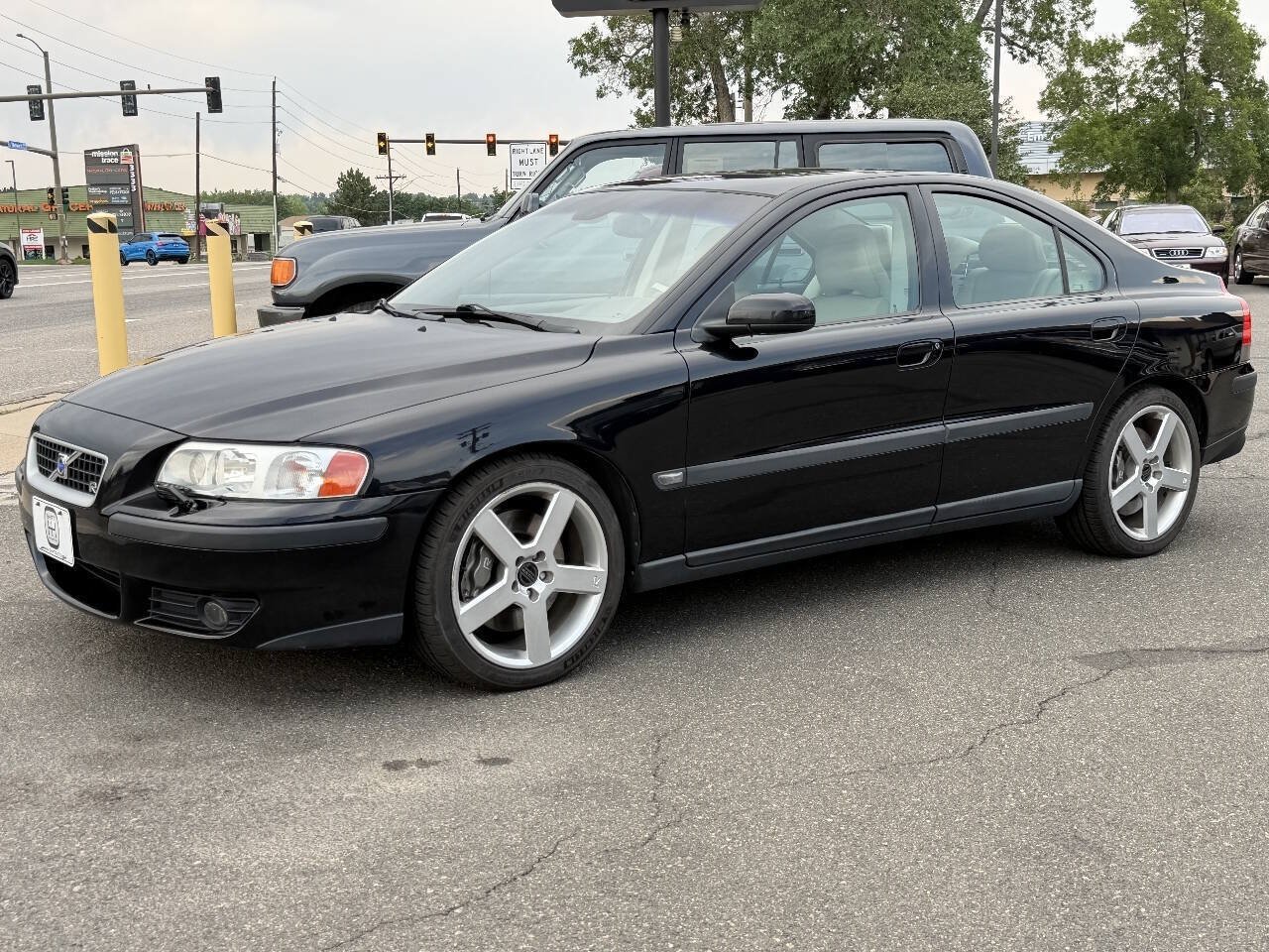 Used 2004 Volvo S60 R AWD/4WD image 6