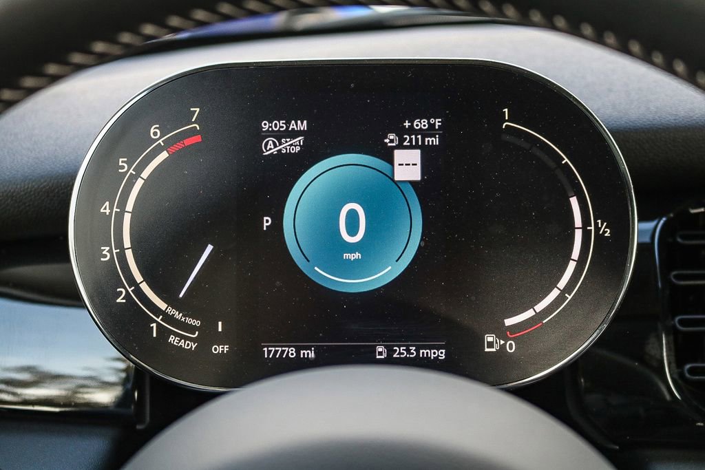 Used 2023 MINI Cooper S image 23