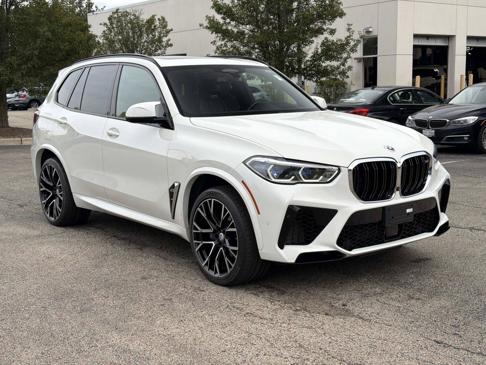 Used 2023 BMW X5 M w/ Executive Package AWD/4WD image 5
