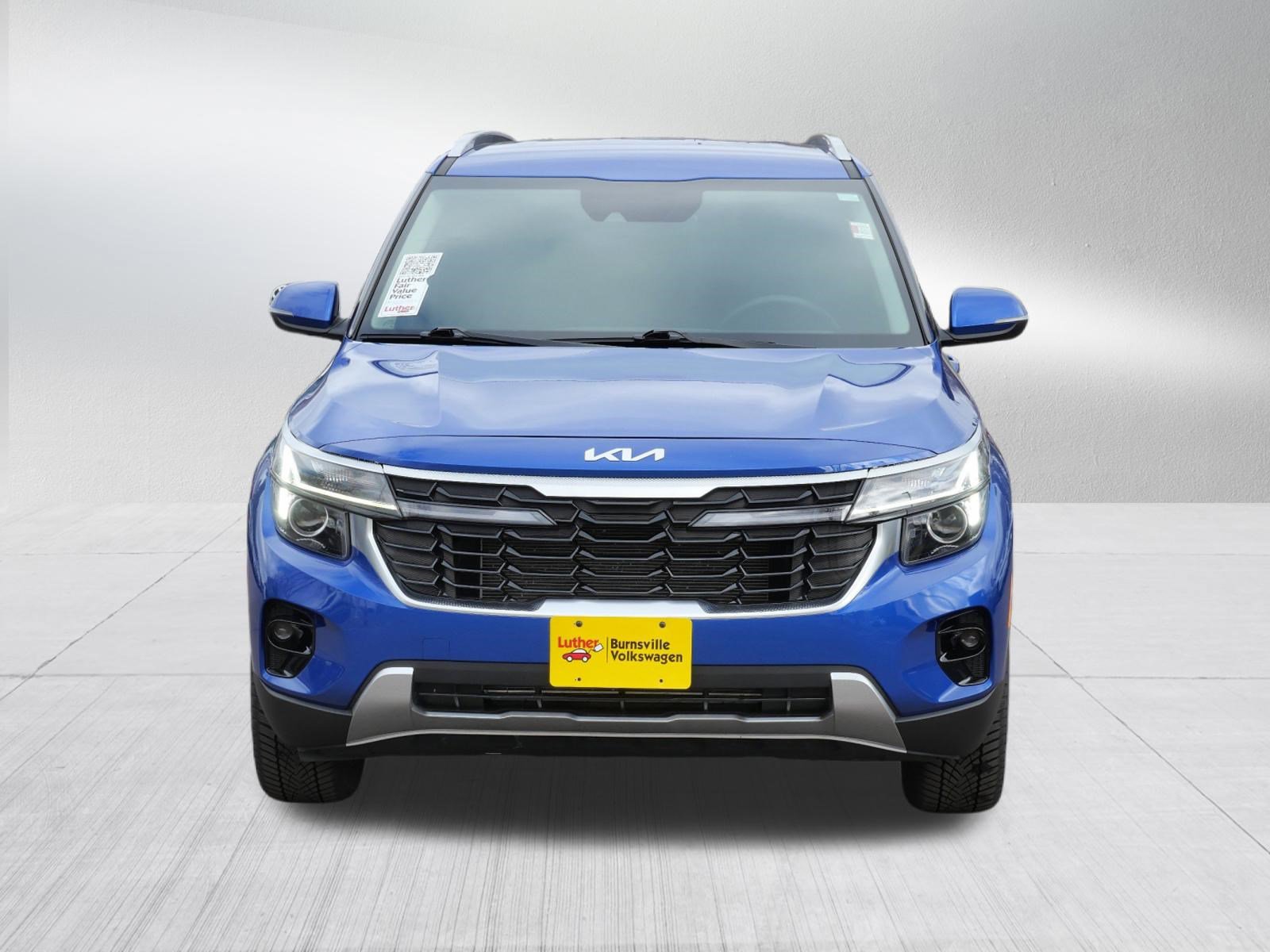Used 2024 Kia Seltos S image 2