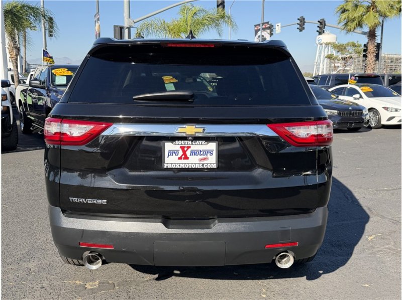 Used 2020 Chevrolet Traverse LS image 5