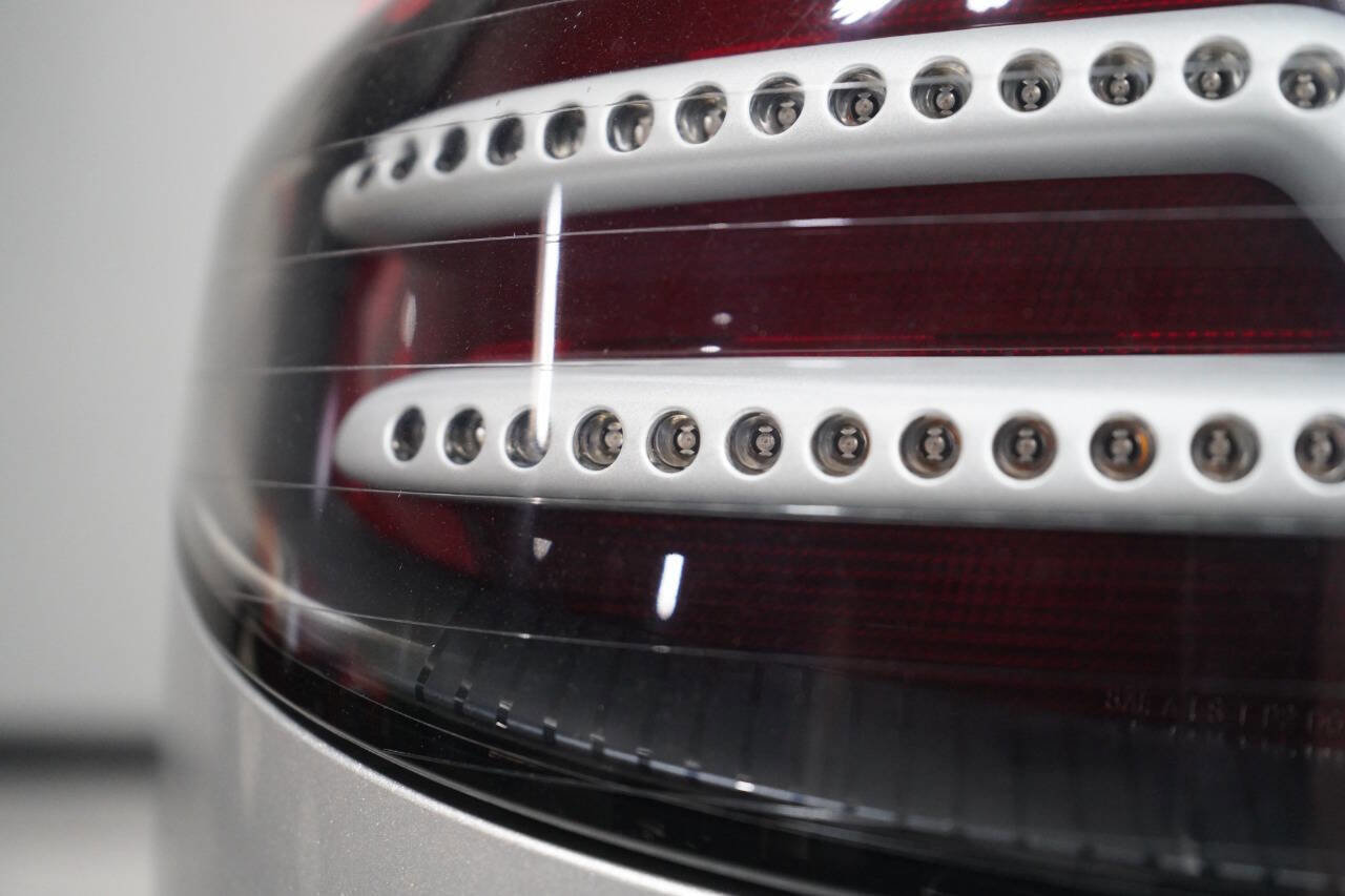 Used 2006 Mercedes-Benz SLR image 40