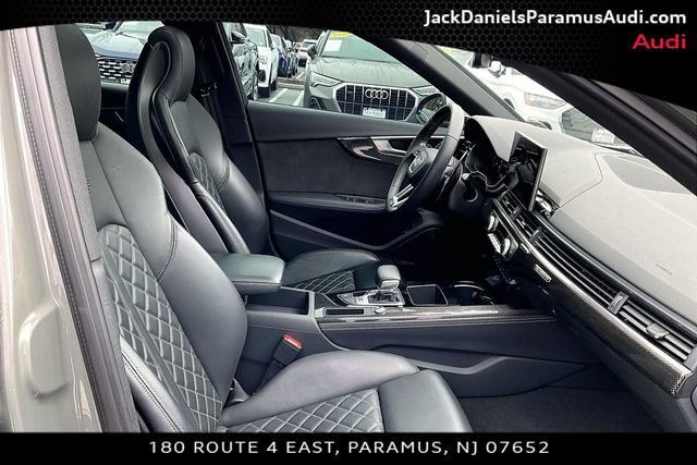 Used 2023 Audi S4 Premium Plus w/ Premium Plus Package image 7