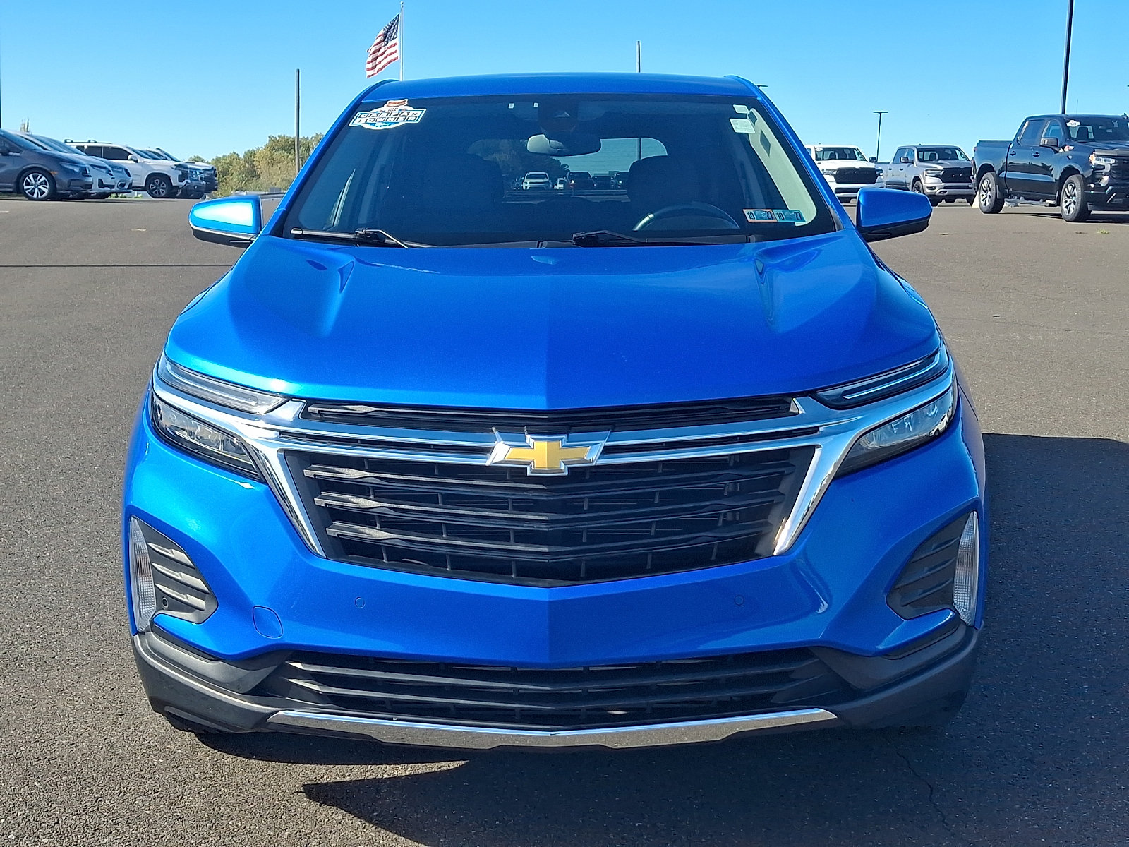 Used 2024 Chevrolet Equinox LT FWD image 2