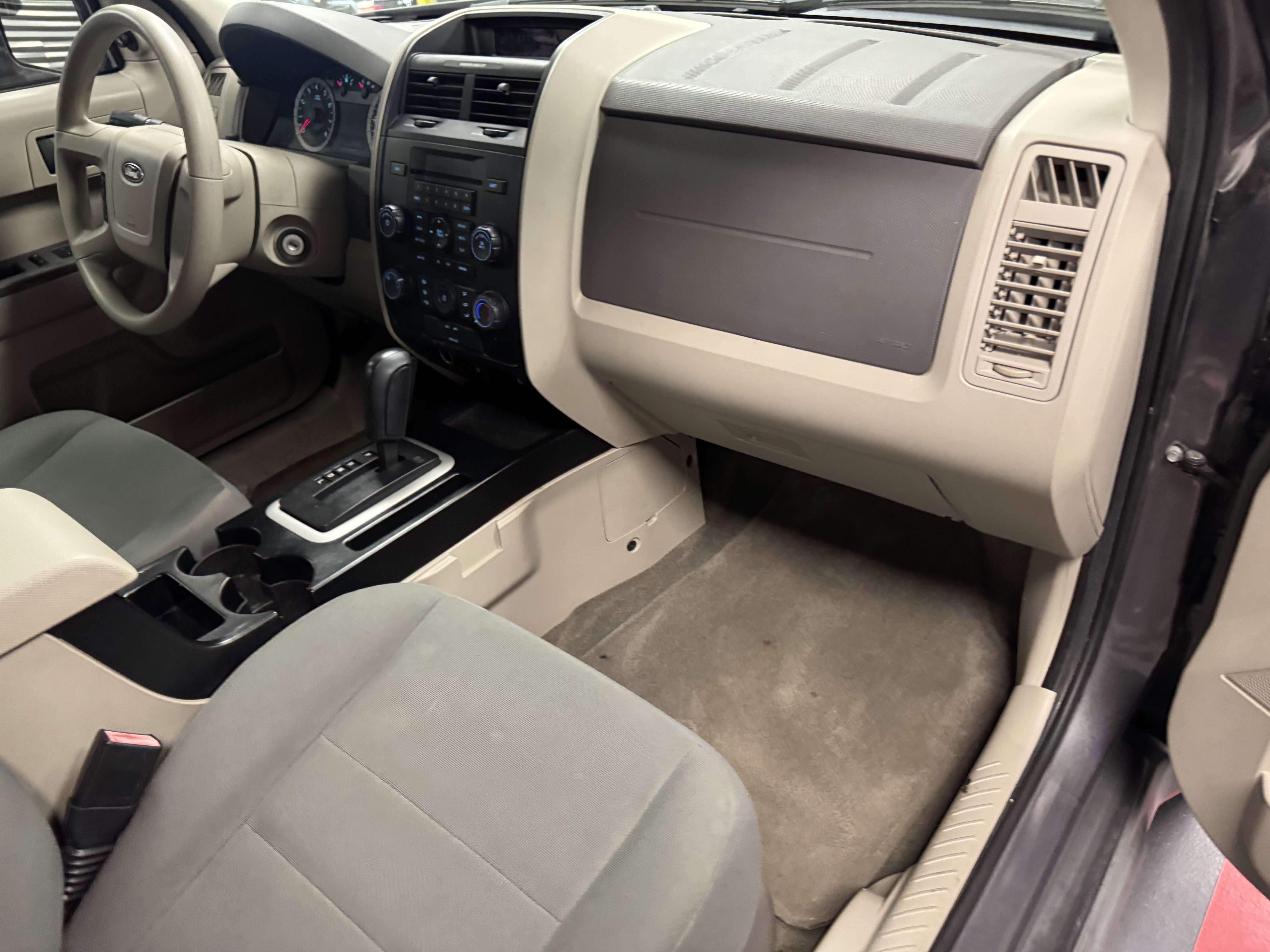 Used 2012 Ford Escape XLS FWD image 11