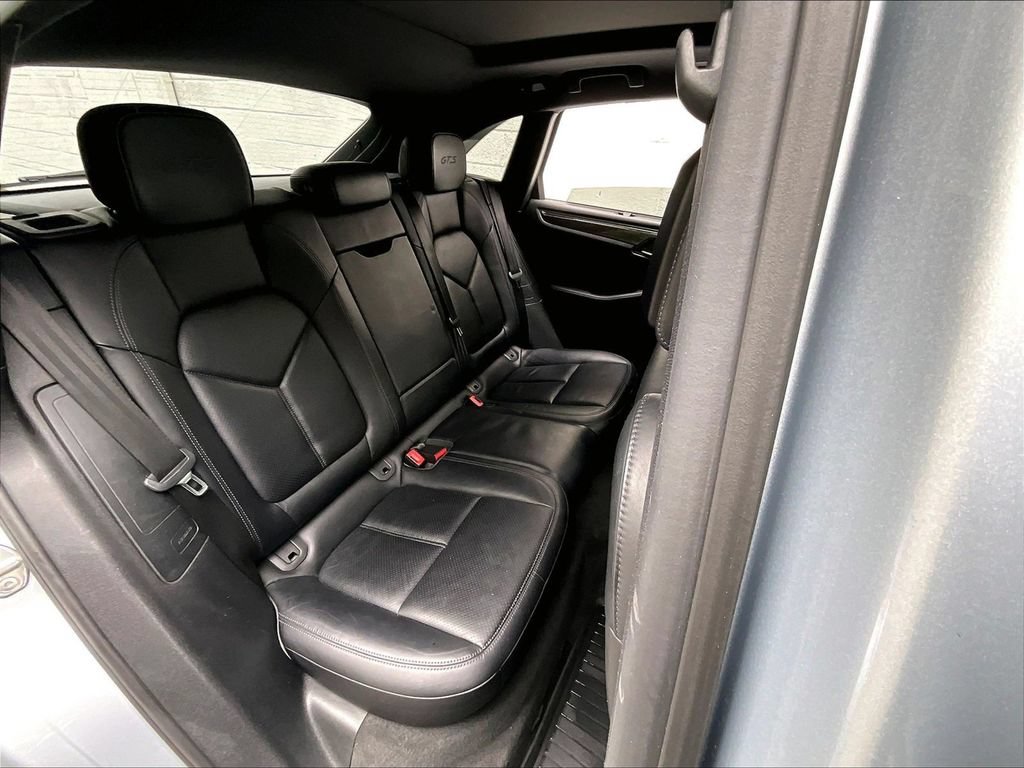 Used 2017 Porsche Macan GTS AWD/4WD image 21