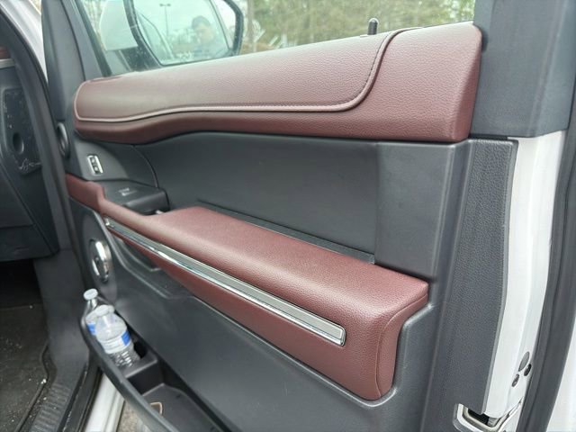 Used 2024 Ford Expedition Max Limited image 8