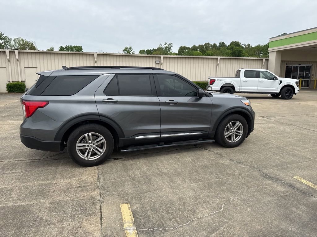 Certified 2022 Ford Explorer XLT image 12