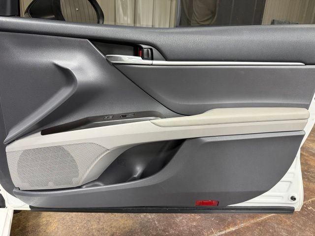 Used 2023 Toyota Camry SE w/ Convenience Package FWD image 25