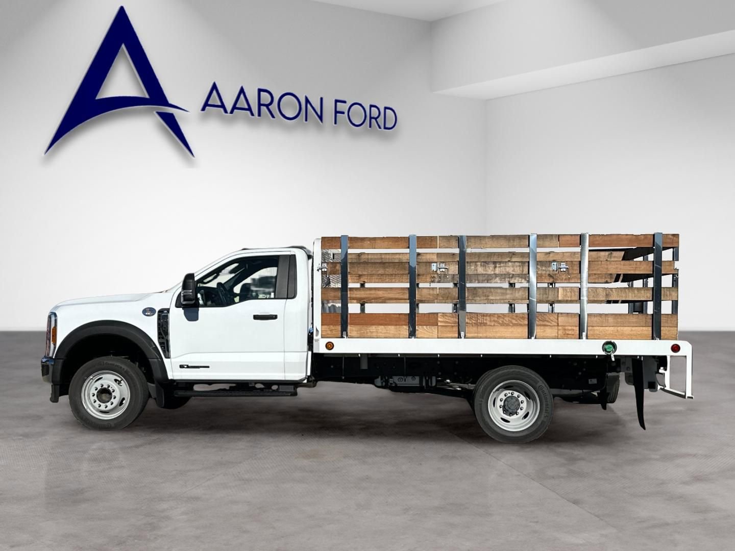 Used 2024 Ford F450 XL w/ XL Chrome Package image 3