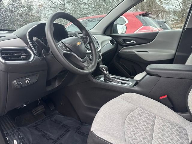 Used 2023 Chevrolet Equinox LS image 20