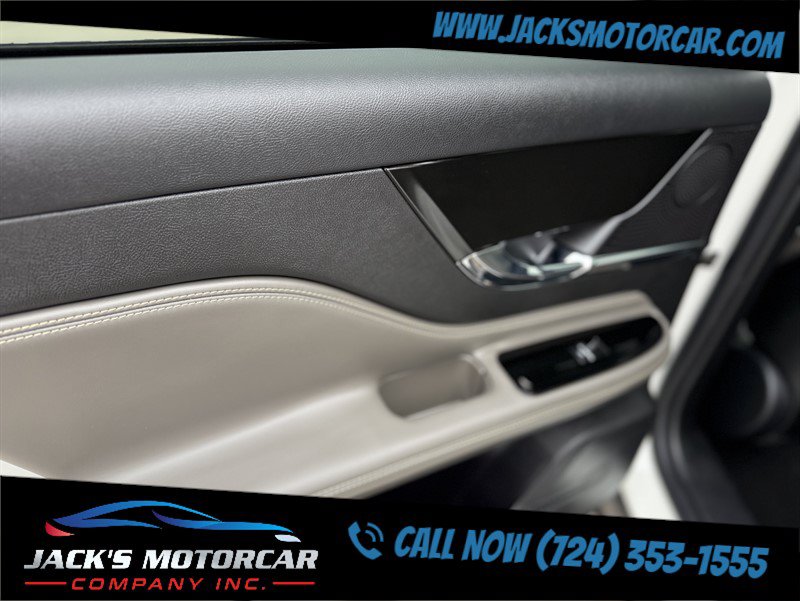 Used 2024 Lincoln Corsair Reserve w/ Equipment Group 201A AWD/4WD image 29