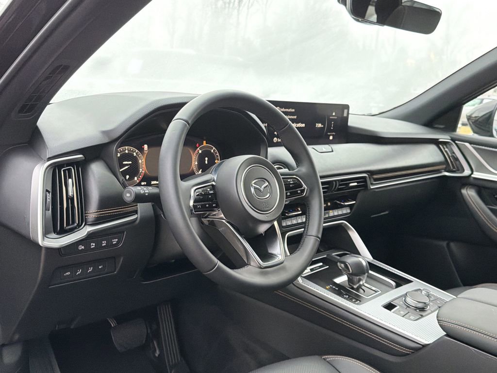 Used 2026 MAZDA CX-90 3.3 Turbo S w/ Premium Package image 15