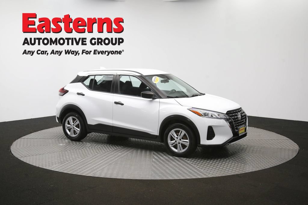 Used 2022 Nissan Kicks S FWD image 46