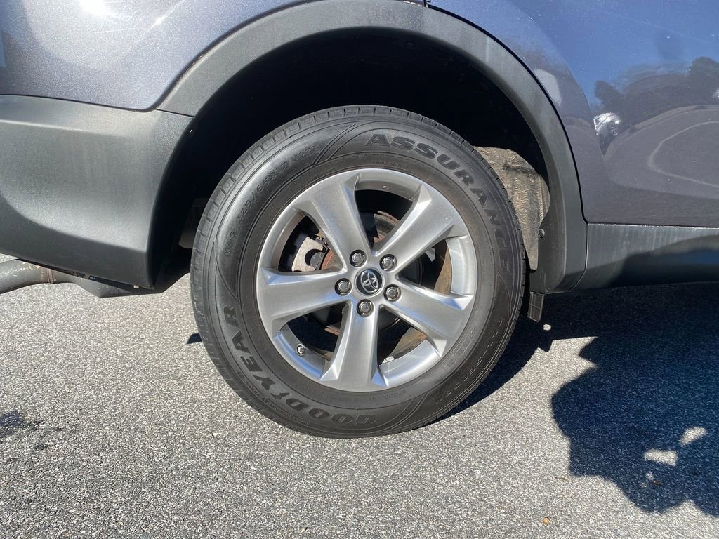 Used 2015 Toyota RAV4 XLE image 31