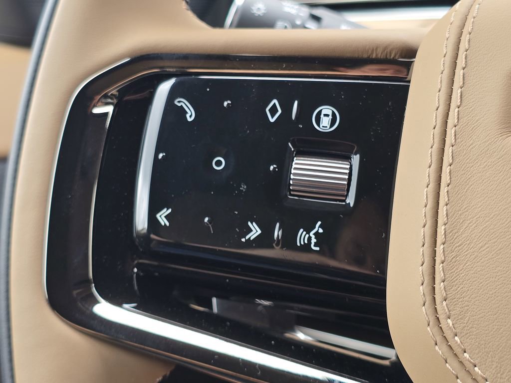 New 2025 Land Rover Range Rover Sport Dynamic SE AWD/4WD image 16