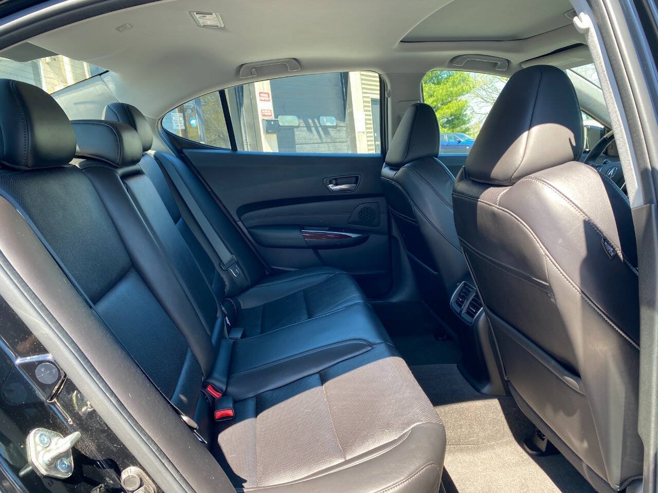 Used 2015 Acura TLX w/ Technology Package FWD image 28