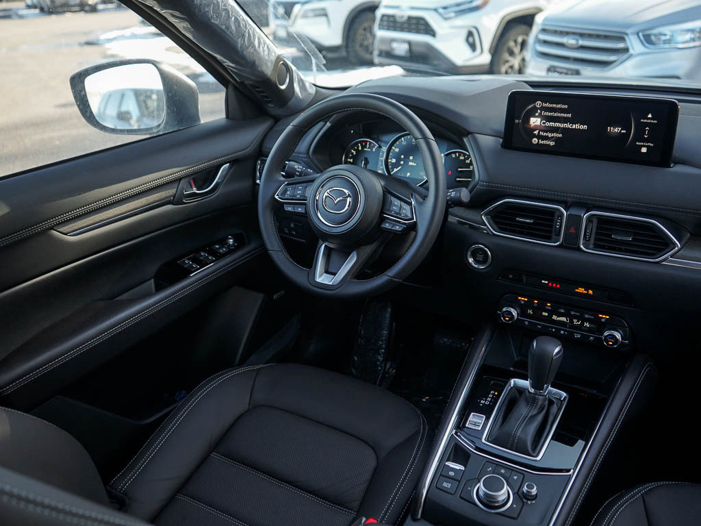 New 2025 MAZDA CX-5 Signature image 15