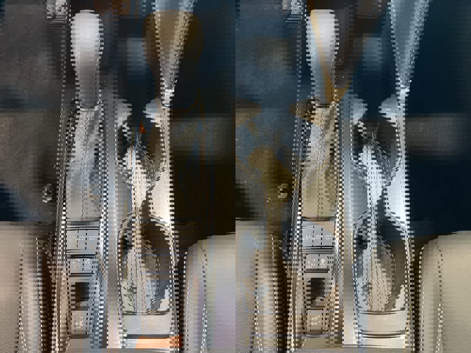 Used 2025 Toyota Camry SE w/ Convenience Package AWD/4WD image 16