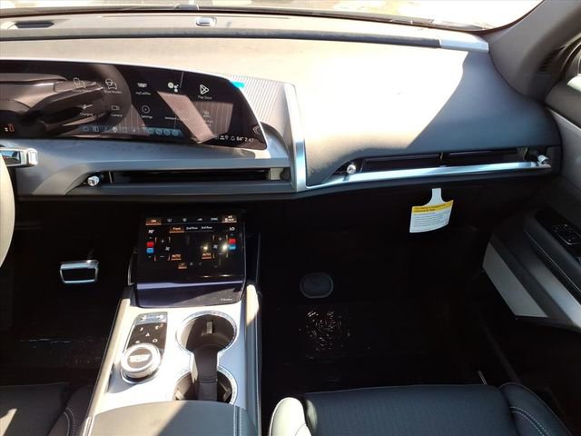 New 2026 Cadillac Vistiq Sport image 17