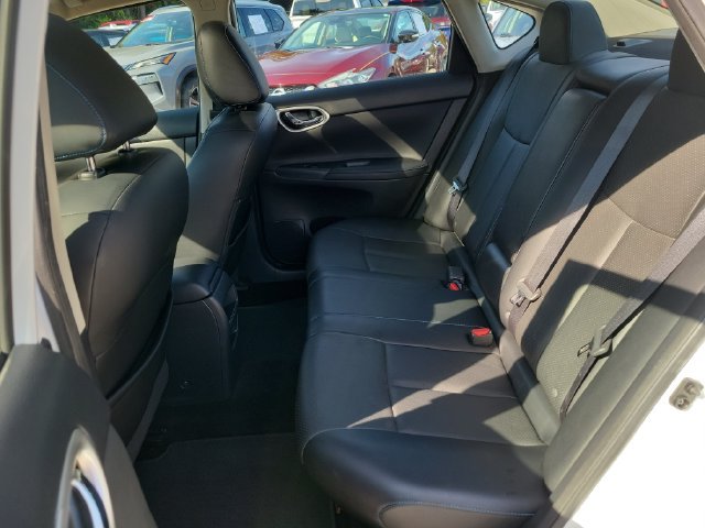 Used 2016 Nissan Sentra SR w/ SR Premium Package FWD image 12