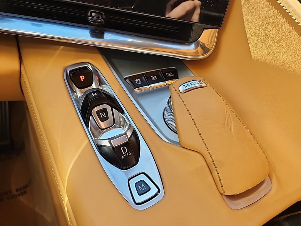 Used 2020 Chevrolet Corvette Stingray Premium Cpe w/ 3LT Preferred Equipment Group image 28