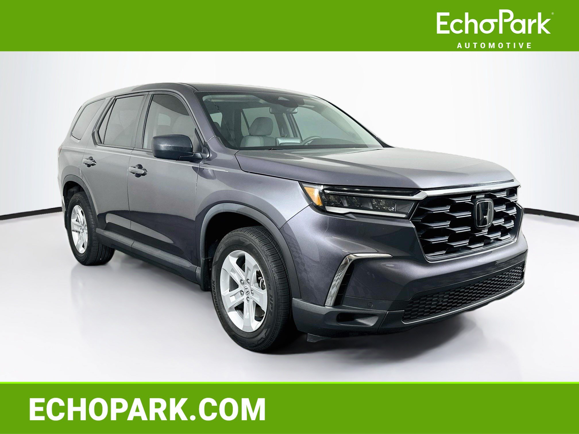 Used 2023 Honda Pilot LX image 1