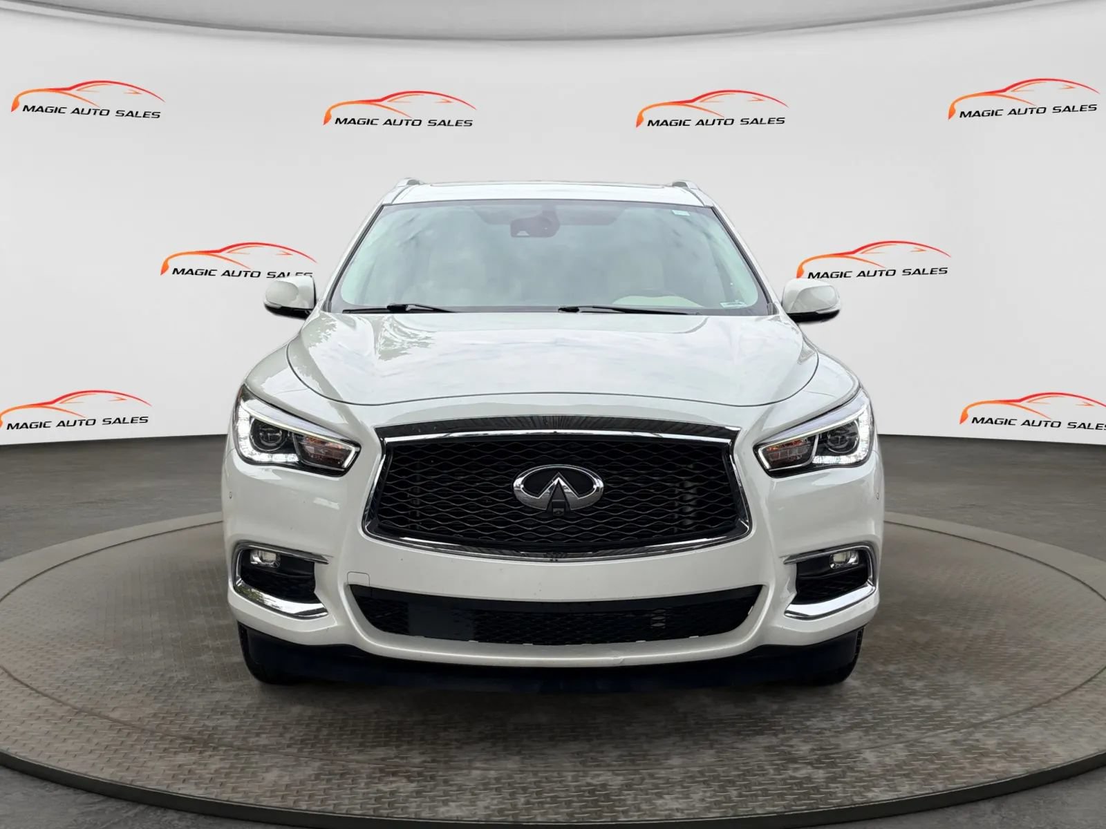 Used 2020 INFINITI QX60 Luxe w/ Essential Package AWD/4WD image 3