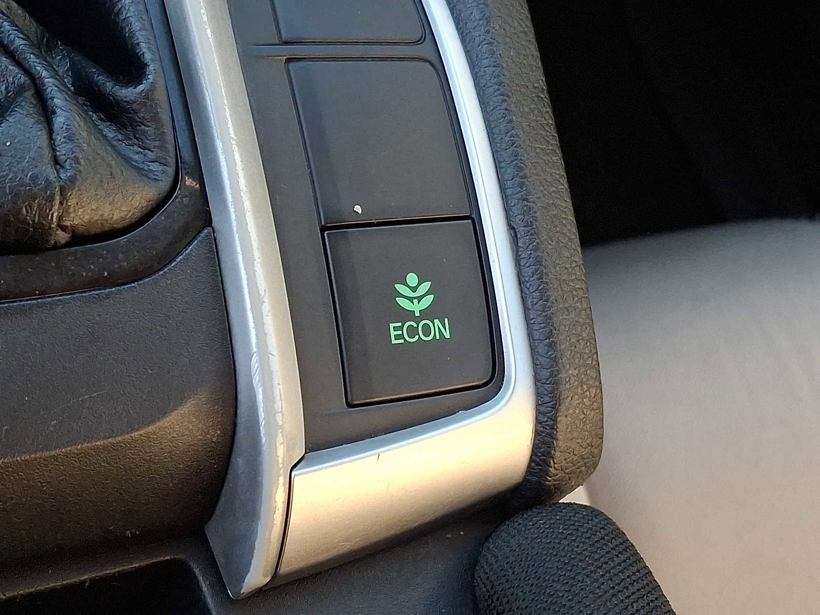 Used 2021 Honda Civic LX image 25