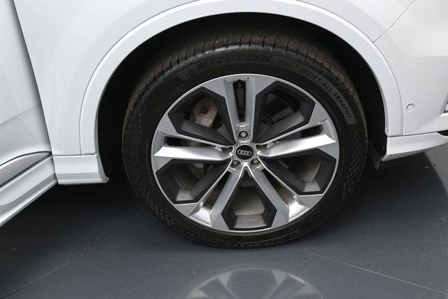 Used 2021 Audi Q7 3.0T Premium Plus AWD/4WD image 40
