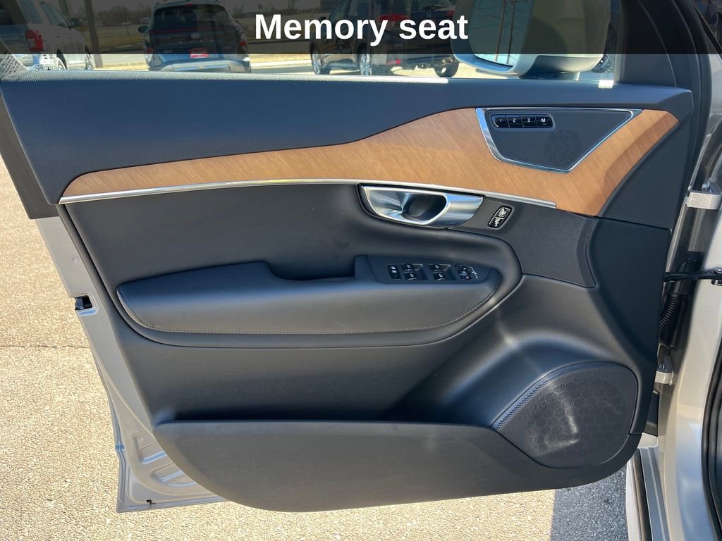 Used 2024 Volvo XC90 B5 Plus image 13