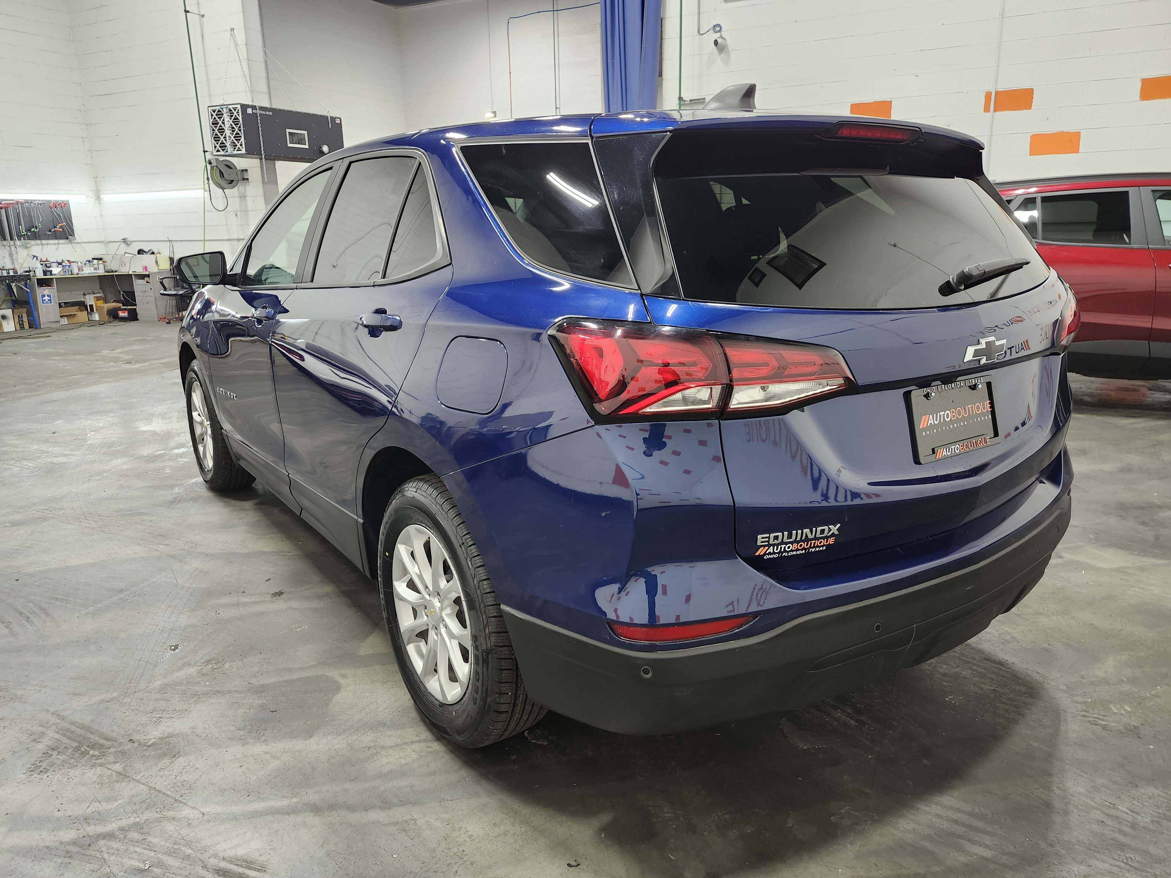 Used 2022 Chevrolet Equinox LS w/ LS Convenience Package image 8