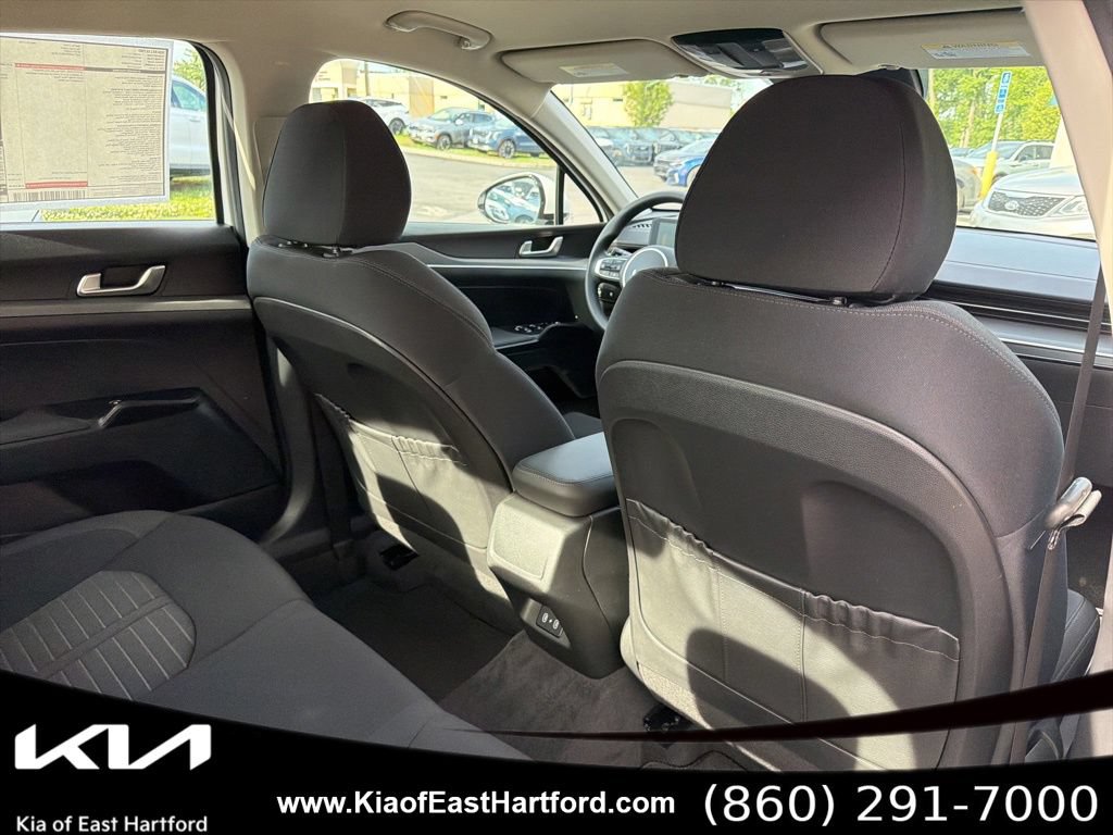New 2026 Kia K5 LXS FWD image 14