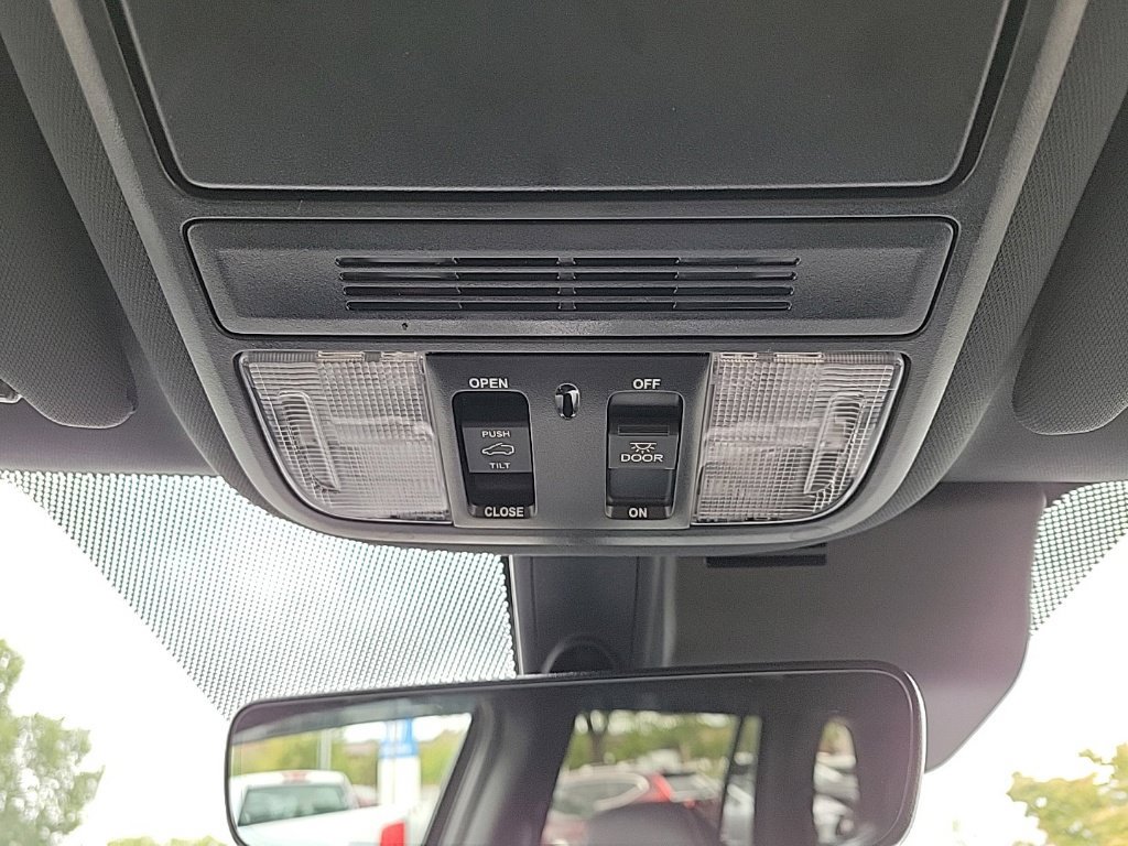 Used 2023 Honda Passport TrailSport image 31