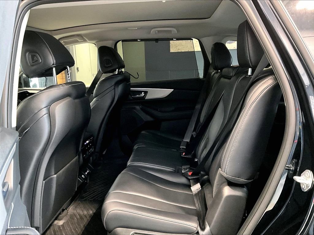 Used 2023 Acura MDX SH-AWD w/ Technology Package image 22