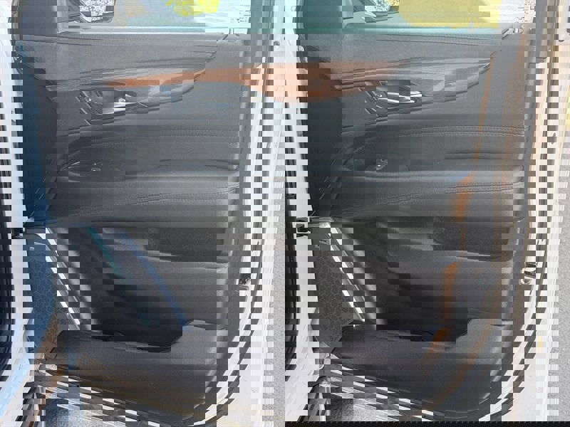 Used 2019 Cadillac Escalade Luxury image 25